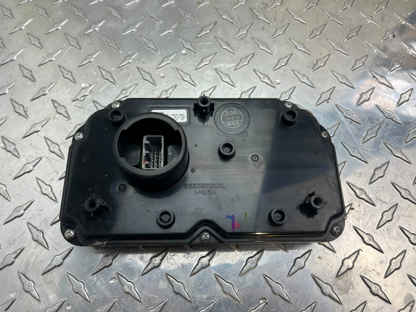OEM HONDA PIONEER 1000 COMBINATION METER PART# 37200-HL4-305