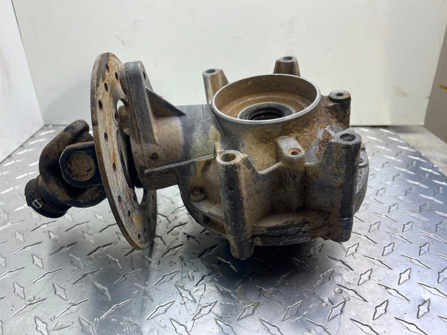 OEM CAN-AM OUTLANDER REAR DIFFERENTIAL PART# 705500822