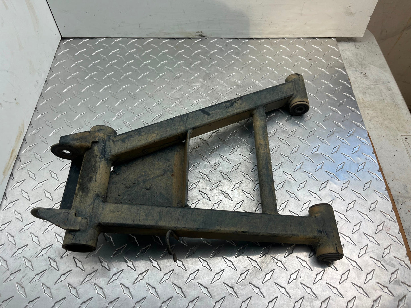 OEM KAWASAKI MULE PRO FXT LEFT REAR UPPER ARM PART# 39007-0379