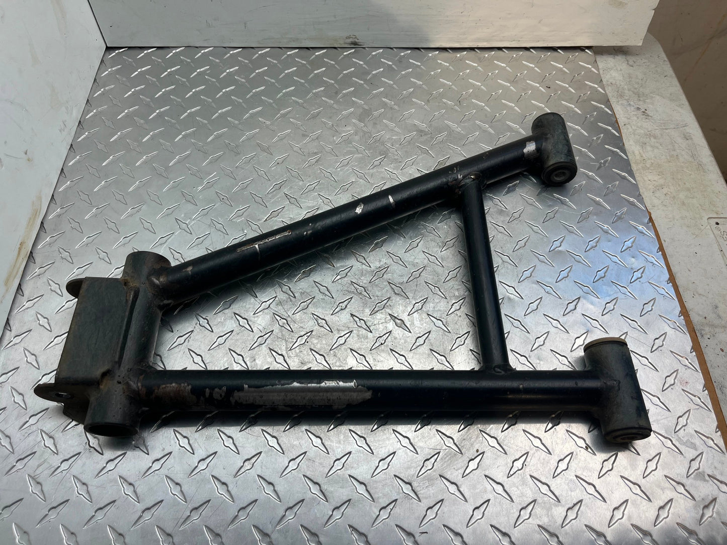 OEM KAWASAKI MULE PRO FXT LEFT REAR LOWER ARM PART# 39007-0381