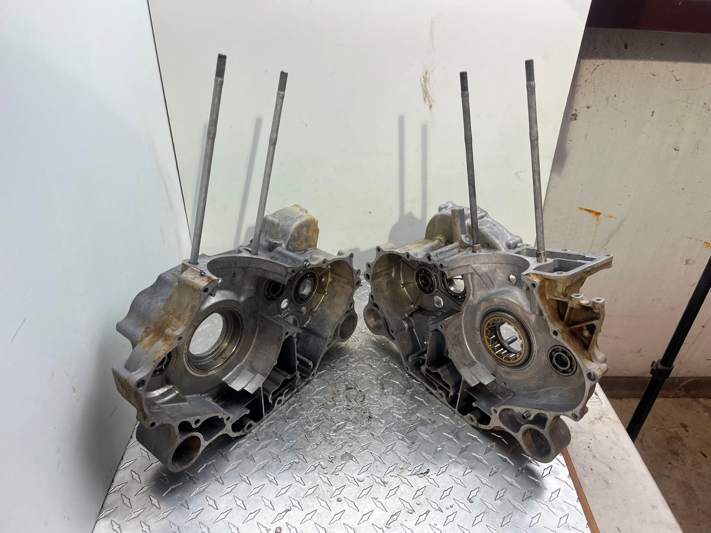 OEM HONDA PIONEER 700 CRANKCASE SET PART# 11100-HN8-030 & 11200-HN8-020