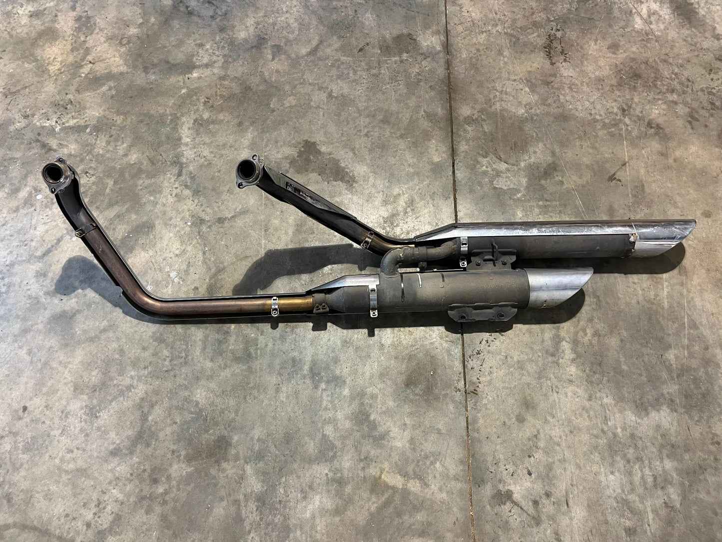 OEM HONDA VTX 1300R MUFFLER EXHAUST PART# 18300-MEA-770 & 18400-MEA-670