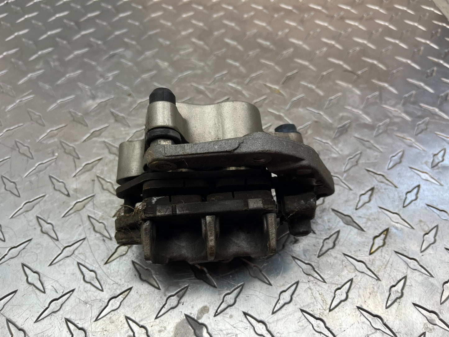 OEM HONDA VTX 1300R FRONT BRAKE CALIPER PART# 45250-MEM-671