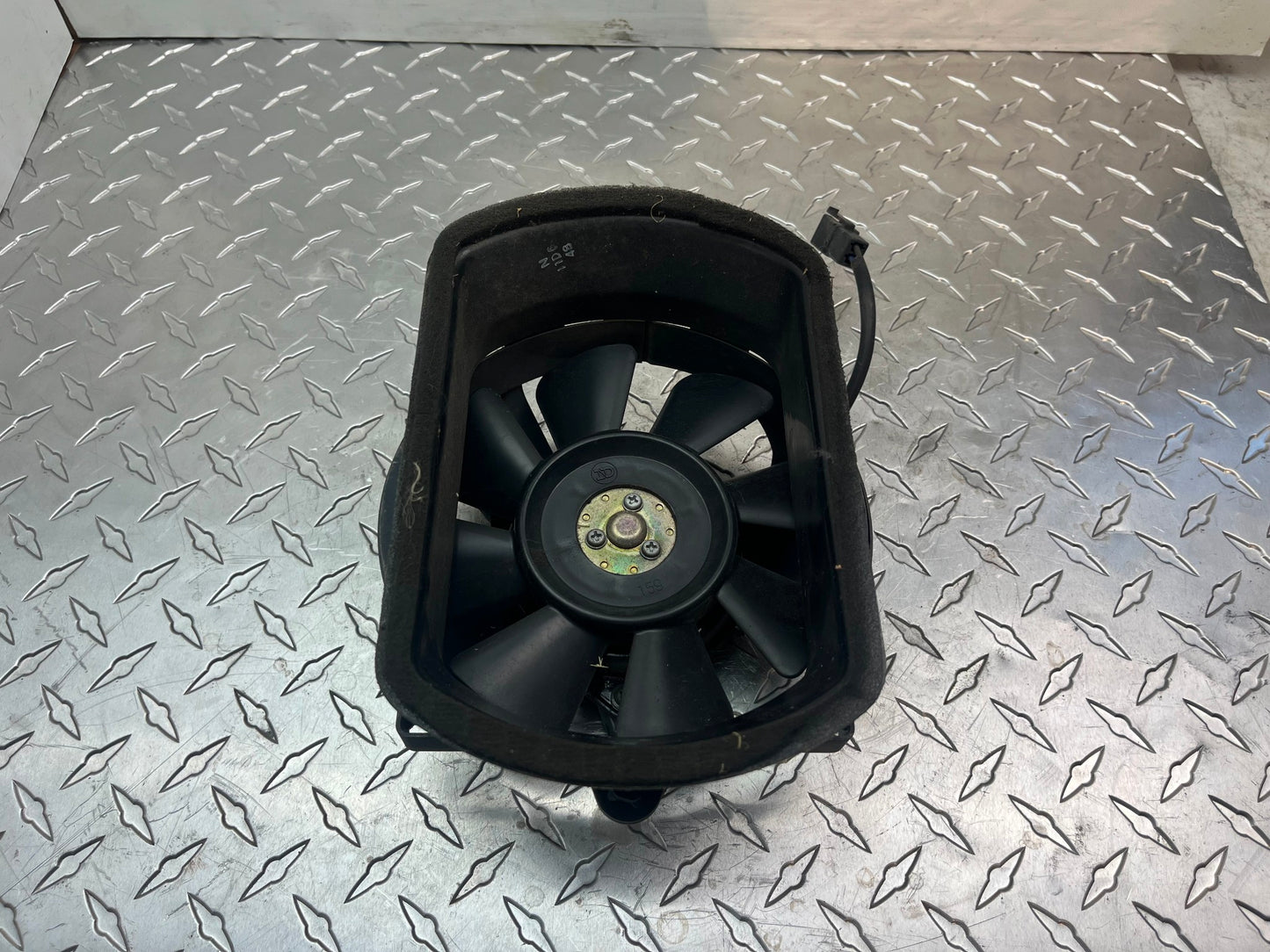 OEM SUZUKI VOLUSIA 800 RADIATOR FAN ASSY PART# 17800-41F00