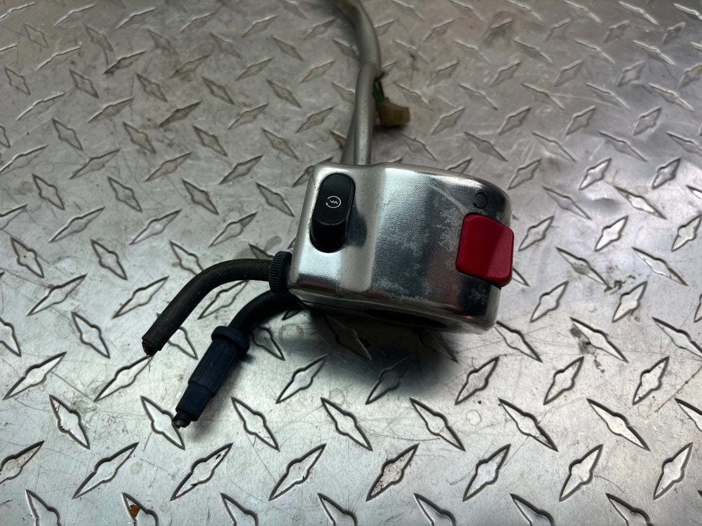 OEM YAMAHA XVS 650 V-STAR CUSTOM HANDLEBAR SWITCH PART# 5FB-83975-00-00