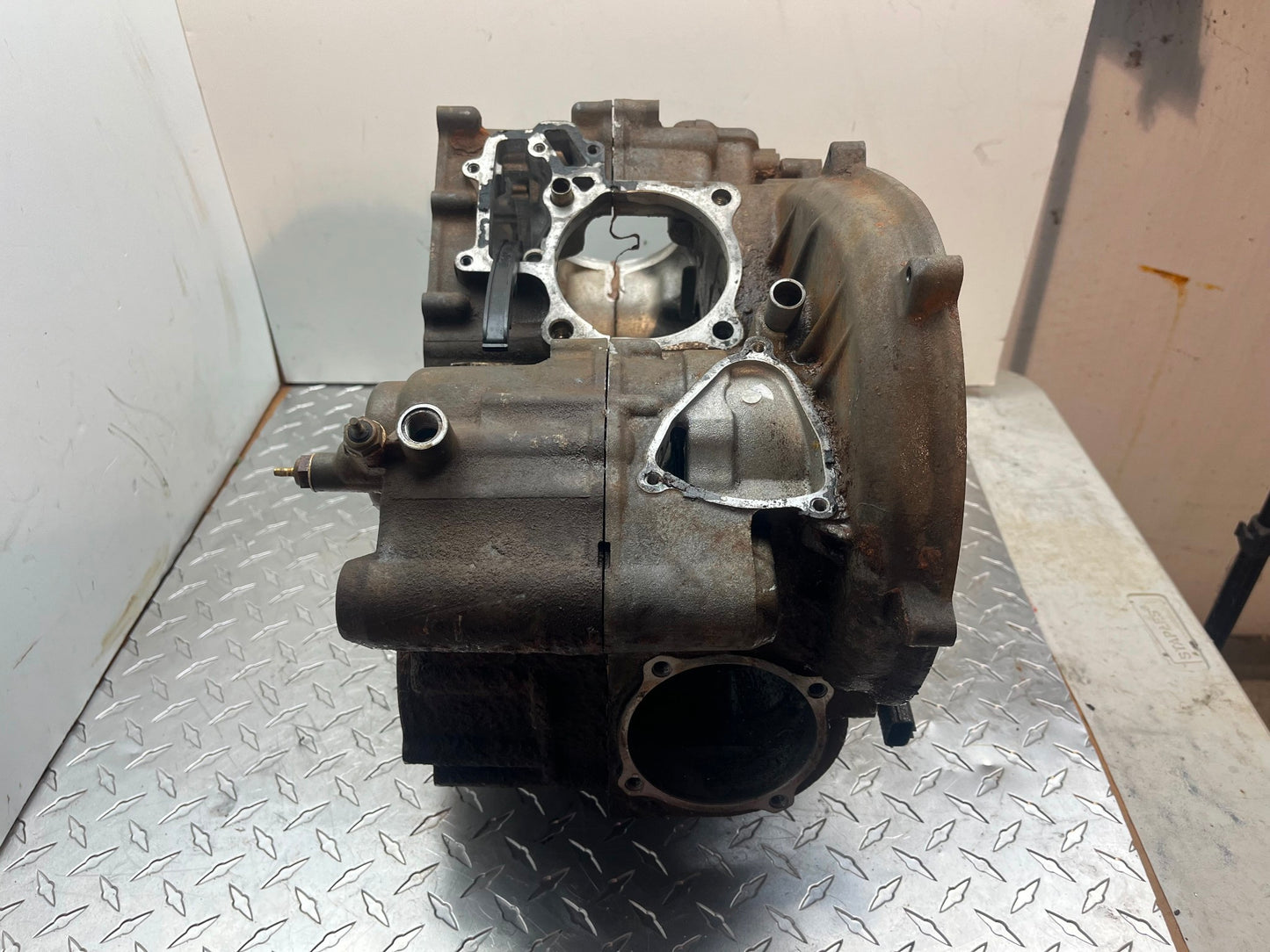 OEM KAWASAKI BRUTE FORCE 750 CRANKCASE SET PART# 14001-0015