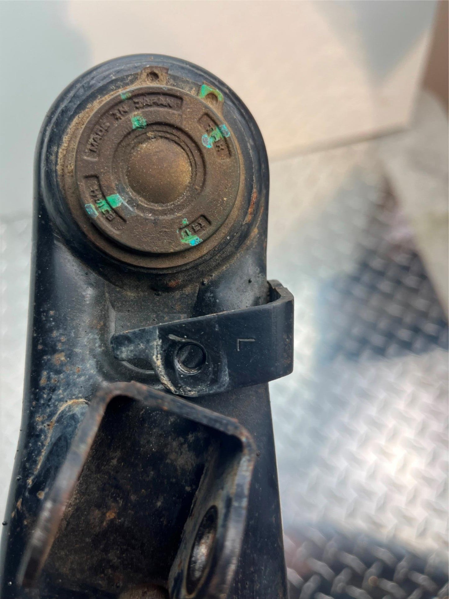 OEM HONDA TRX 500 FOREMAN FM1 LEFT FRONT UPPER CONTROL ARM PART# 51380-HR4-A20