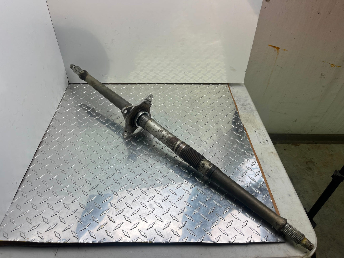 OEM HONDA TRX 450R SPORTRAX REAR AXLE PART# 42310-HP1-000