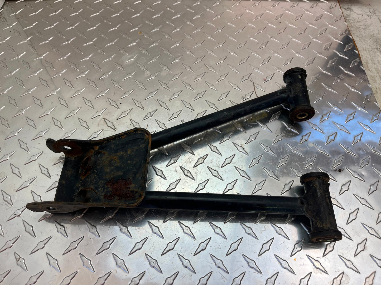 OEM POLARIS SPORTSMAN 500 RIGHT REAR UPPER A-ARM PART# 1015849-067 TOURING X2 70