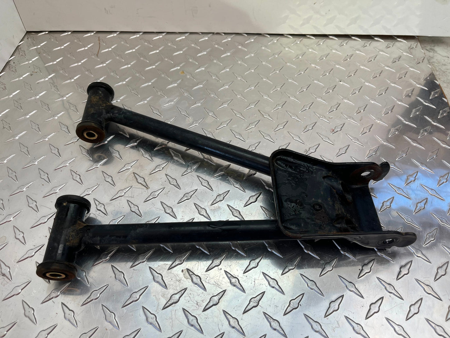 OEM POLARIS SPORTSMAN 500 LEFT REAR UPPER A-ARM PART# 1015848-067 TOURING X2 700