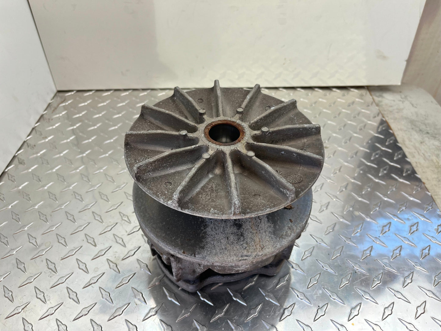 OEM POLARIS SPORTSMAN 500 PRIMARY CLUTCH PART# 1322673