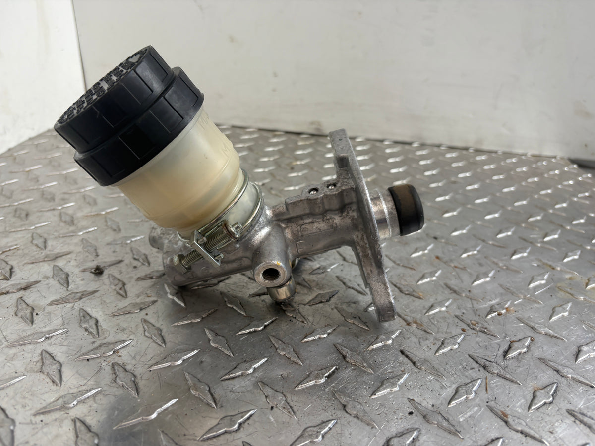 1993-2026 MULE BRAKE MASTER CYLINDER ASSY 43015-1682