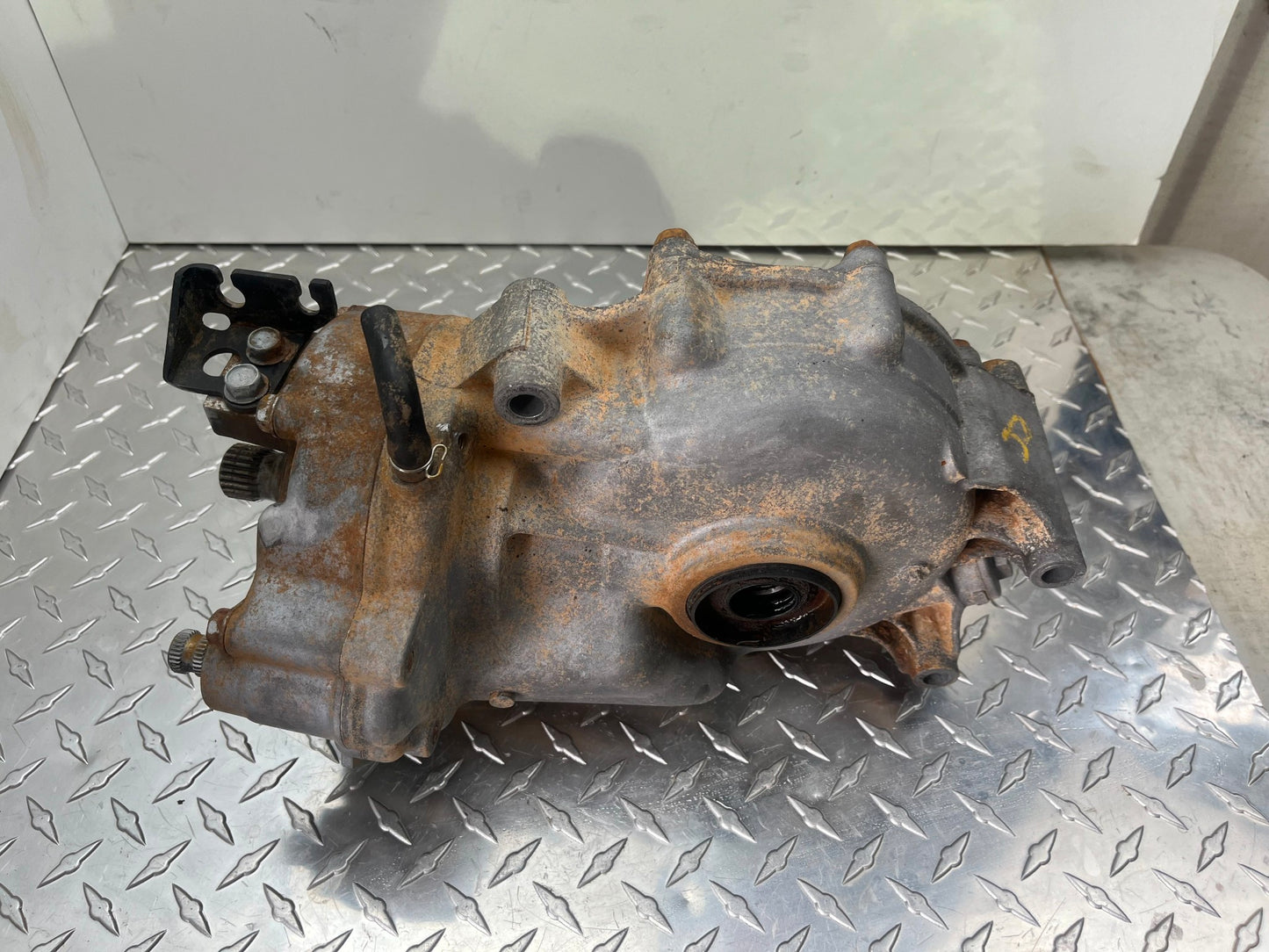 OEM KAWASAKI BRUTE FORCE 750 KVF750D REAR DIFF GEARCASE PART# 14057-0010