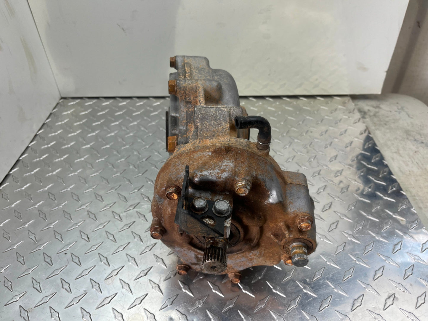 OEM KAWASAKI BRUTE FORCE 750 KVF750D REAR DIFF GEARCASE PART# 14057-0010