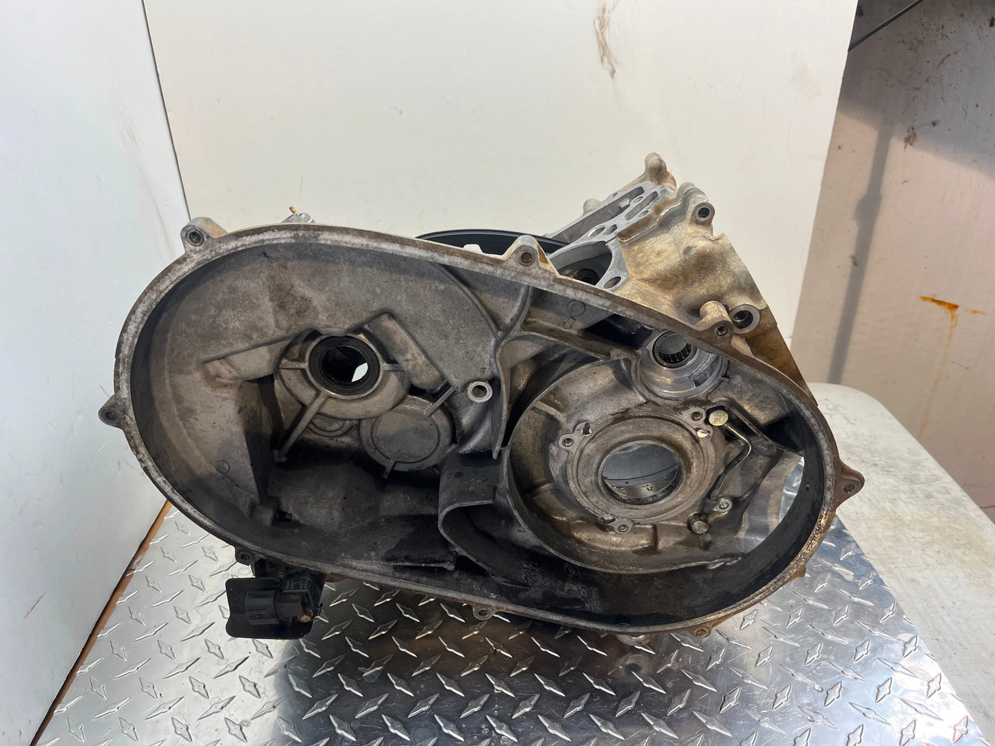 OEM KAWASAKI BRUTE FORCE 750 KVF750D CASE SET ENGINE CASE PART# 14001-0109