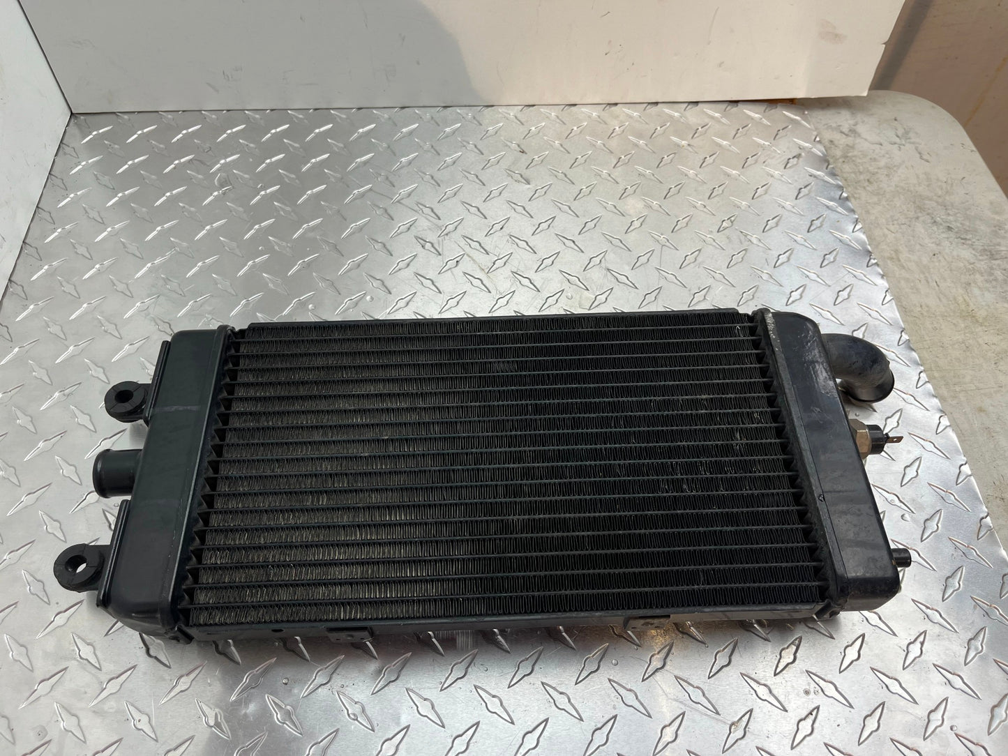 OEM HONDA VTX1300C RADIATOR PART# 19010-MEA-671