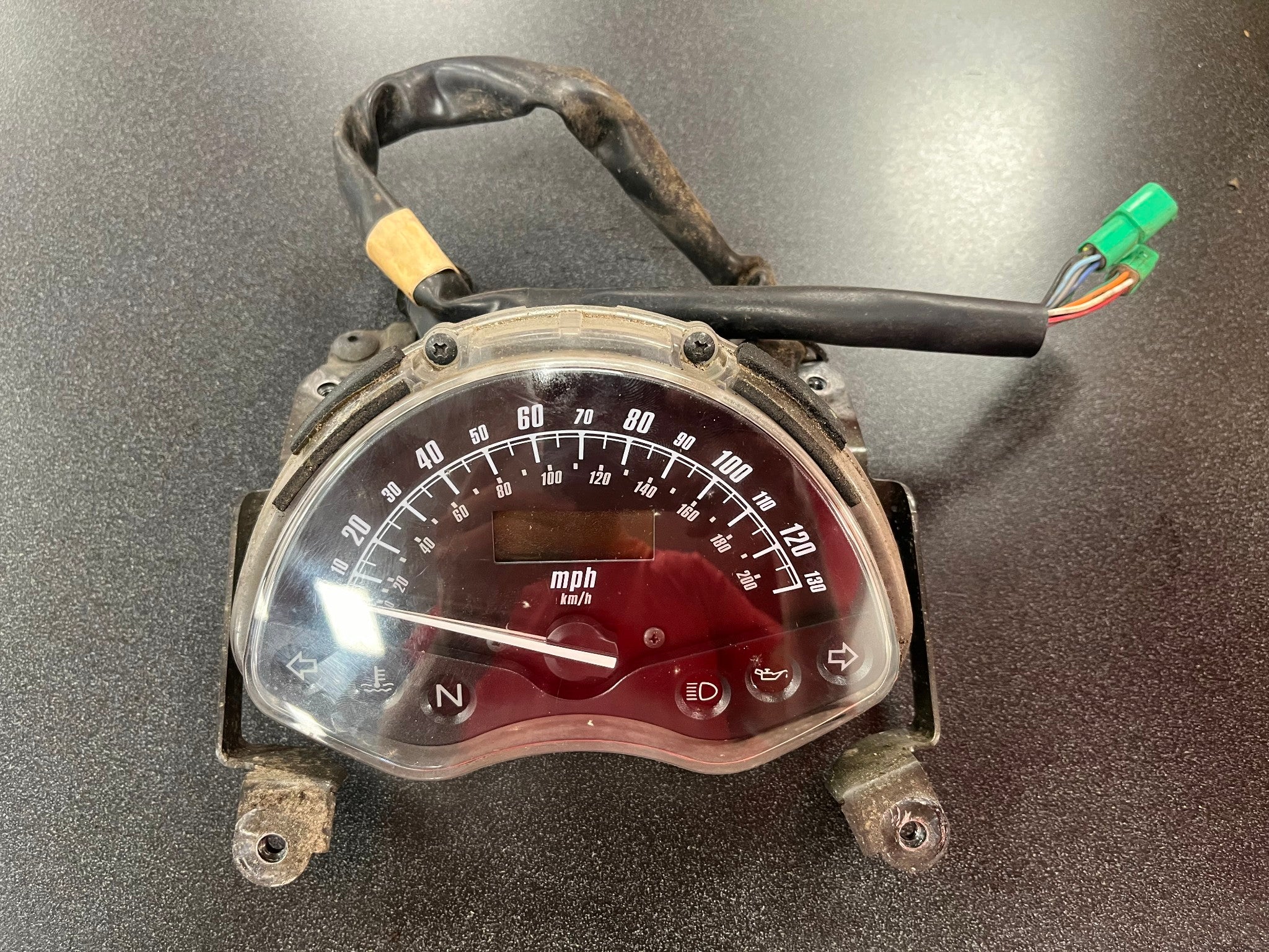 OEM HONDA VTX 1300R SPEEDOMETER ASSY PART# 37200-MEA-911 – CYCOPARTS